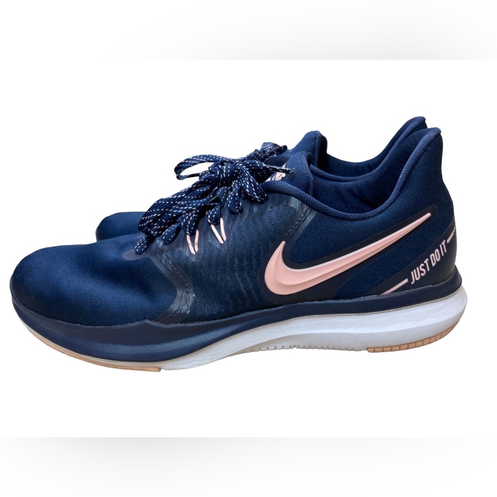 Women’s Nike Training size 10
